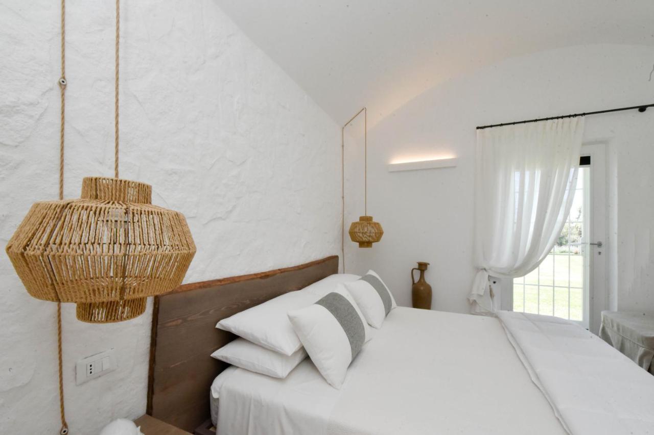 Tenuta Lamia Degli Ulivi - Ostuni Puglia - Ancient Lamia And Modern Villa Kültér fotó
