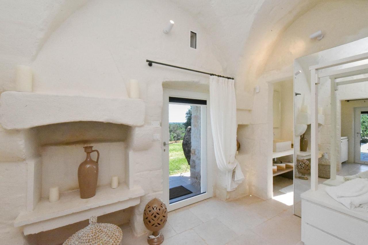 Tenuta Lamia Degli Ulivi - Ostuni Puglia - Ancient Lamia And Modern Villa Kültér fotó