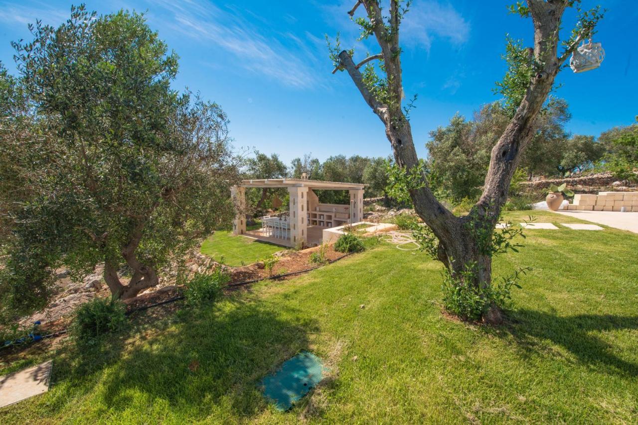 Tenuta Lamia Degli Ulivi - Ostuni Puglia - Ancient Lamia And Modern Villa Kültér fotó
